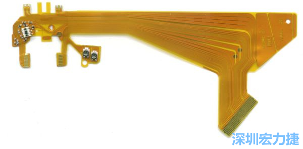 針對(duì)消費(fèi)性電子產(chǎn)品的外型設(shè)計(jì)，F(xiàn)PC可以做任意形狀的適應(yīng)性線路設(shè)計(jì)。